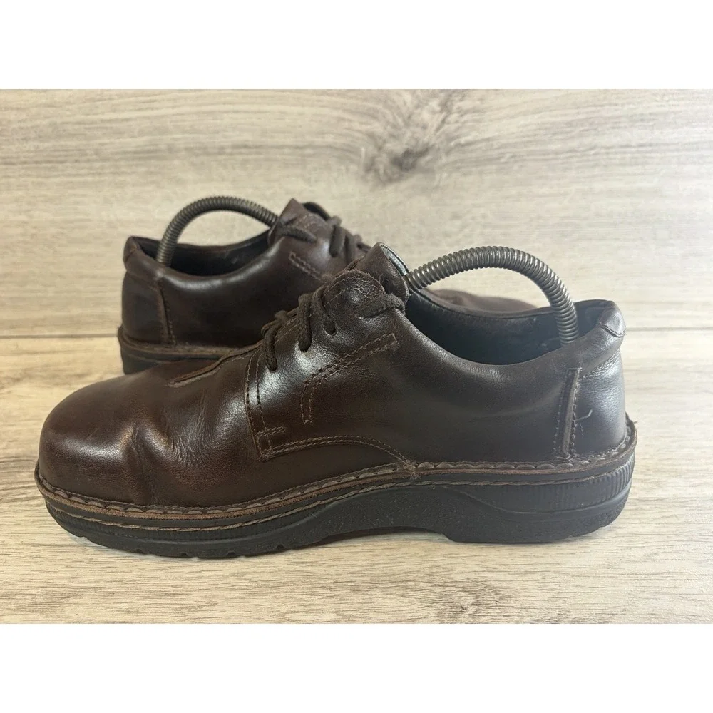 Naot yukon lace